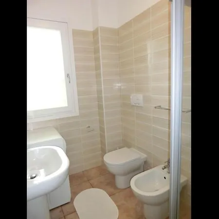 Homely Flat With Private Garden And Common Pool *