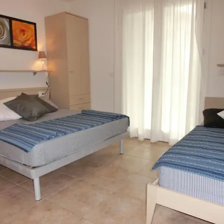 Apartamento Homely Flat With Private Garden And Common Pool Bibione