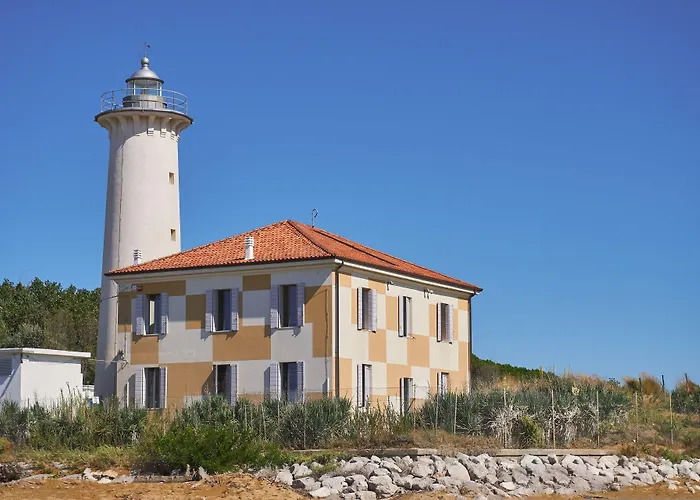 Homely Flat With Private Garden And Common Pool