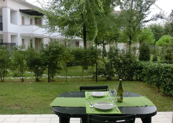 Homely Flat With Private Garden And Common Pool Bibione