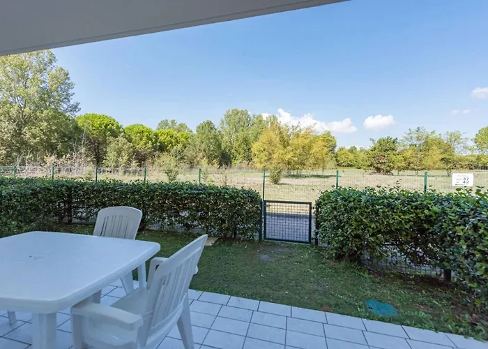 Appartamento Homely Flat With Private Garden And Common Pool Bibione